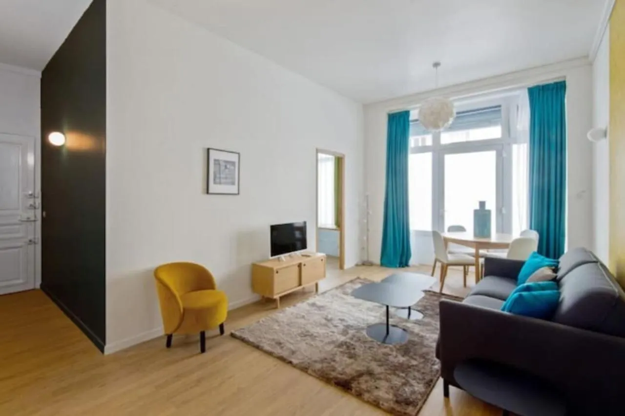 Cozy 2 Bedroom Apartment In パリ